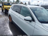 VOLKSWAGEN TIGUAN 3VV2B7AX7JM095289 снимка