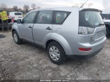 MITSUBISHI OUTLANDER ES JA4LT21WX8Z006439 снимка
