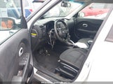 KIA SOUL KNDJN2A25H7424844 снимка