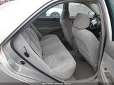 TOYOTA CAMRY LE 4T1BE32K52U611949 снимка
