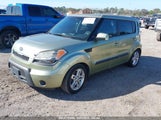 KIA SOUL + KNDJT2A24B7306054 снимка