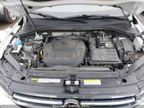 VOLKSWAGEN TIGUAN 2.0T SE 3VV2B7AX8NM068186 снимка