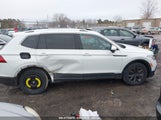 VOLKSWAGEN TIGUAN 2.0T SE 3VV2B7AX8NM068186 fotografie