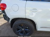 VOLKSWAGEN TIGUAN 2.0T SPORT WVGUV7AX8HW509698 photo