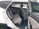 HYUNDAI TUCSON SEL KM8J3CA45JU673385 снимка