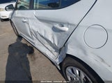 HYUNDAI ELANTRA SE 5NPD74LF9JH393263 снимка