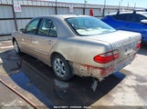 MERCEDES-BENZ E 320 SPECIAL EDITION WDBJF65J42B394017 снимка