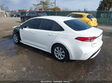 TOYOTA COROLLA LE 5YFEPMAE8NP362013 снимка