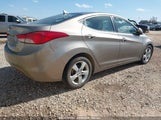 HYUNDAI ELANTRA GLS 5NPDH4AE7DH381060 снимка