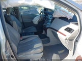 TOYOTA SIENNA XLE V6 5TDYK3DC7BS088130 снимка