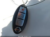NISSAN ROGUE SPORT SV JN1BJ1CR1JW201820 photo