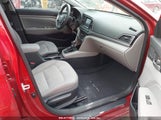 HYUNDAI ELANTRA SE 5NPD84LF8HH105580 снимка