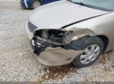 TOYOTA CAMRY LE 4T1BE32K33U234104 снимка