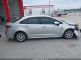 TOYOTA COROLLA LE 5YFB4MDE8SP244854 снимка