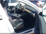 TESLA MODEL Y PERFORMANCE DUAL MOTOR ALL-WHEEL DRIVE 7SAYGDEF7NF439503 photo