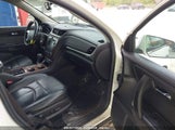 CHEVROLET TRAVERSE 2LT 1GNKRJKD2DJ195871 снимка