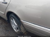 MERCEDES-BENZ E 430 WDBJF70H0XA893999 снимка