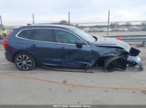 VOLVO XC60 B5 MOMENTUM YV4L12RK0N1059848 photo