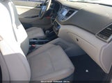 HYUNDAI TUCSON SE KM8J3CA48GU248042 снимка