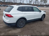 VOLKSWAGEN TIGUAN 2.0T SE/2.0T SEL 3VV3B7AX5JM221492 photo