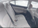 HYUNDAI ELANTRA SE 5NPD74LF8KH447041 снимка