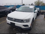 VOLKSWAGEN TIGUAN 2.0T SE/2.0T SEL 3VV2B7AX4JM140172 снимка