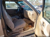 CHEVROLET BLAZER LS 1GNCS18WX2K160391 снимка