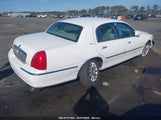 LINCOLN TOWN CAR SIGNATURE 1LNHM81W16Y607202 fotografie