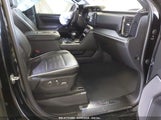 GMC SIERRA 1500 4WD SHORT BOX AT4X 3GTUUFEL5NG621748 снимка