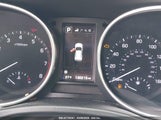 HYUNDAI SANTA FE SE KM8SNDHF0JU275707 photo