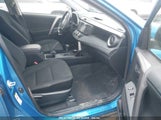 TOYOTA RAV4 LE JTMBFREVXJJ739954 снимка