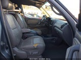 TOYOTA SEQUOIA SR5 V8 5TDZT34A92S094303 снимка