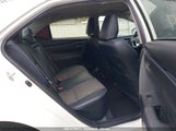 TOYOTA COROLLA SE 5YFBURHE8HP624714 снимка