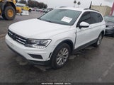 VOLKSWAGEN TIGUAN 2.0T S 3VV1B7AX7KM018189 photo