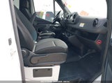 MERCEDES-BENZ SPRINTER STANDARD ROOF 4-CYL DIESEL W1Z4KFHY4RP738548 fotografie