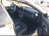 MERCEDES-BENZ CLA 250 WDDSJ4EB2JN514126 снимка