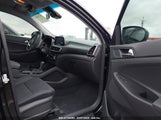 HYUNDAI TUCSON SE KM8J23A49LU082160 снимка