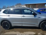 VOLKSWAGEN TIGUAN 2.0T SE/2.0T SE R-LINE BLACK/2.0T SEL 3VV2B7AX5MM113633 снимка