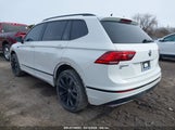 VOLKSWAGEN TIGUAN 2.0T SE/2.0T SE R-LINE BLACK/2.0T SEL 3VV2B7AX4LM106638 photo