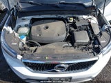 VOLVO XC40 T4 MOMENTUM YV4AC2HK4K2130185 снимка