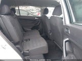 VOLKSWAGEN TIGUAN 2.0T S 3VV1B7AXXNM149461 fotografie