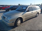MERCEDES-BENZ E 320 WDBJH65J41B225835 снимка