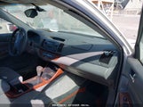 TOYOTA CAMRY XLE 4T1BE32K73U122681 photo