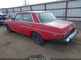 MERCEDES-BENZ 240D 11511710124463    снимка