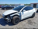 TESLA MODEL Y LONG RANGE DUAL MOTOR ALL-WHEEL DRIVE 7SAYGAEE8NF431786 fotografie