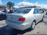 TOYOTA CAMRY LE 4T1BE32K06U698228 снимка