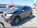 TOYOTA RAV4 XLE JTMWFREV9D5002985 снимка