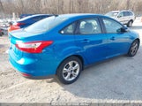 FORD FOCUS SE 1FADP3F24DL335747 photo
