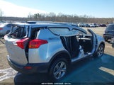 TOYOTA RAV4 XLE JTMRFREVXFD143506 снимка