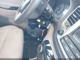 HYUNDAI TUCSON SE KM8J23A43GU026818 снимка
